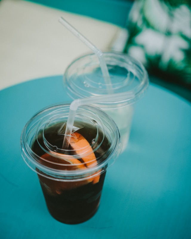 clear plastic food containers