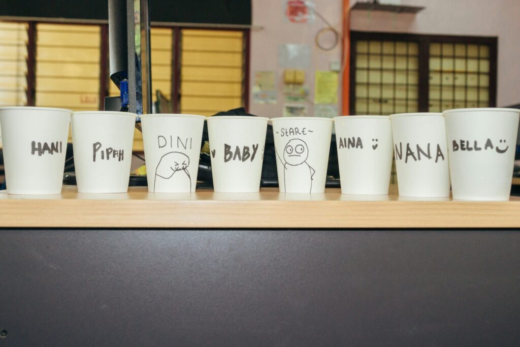 Customizable cups