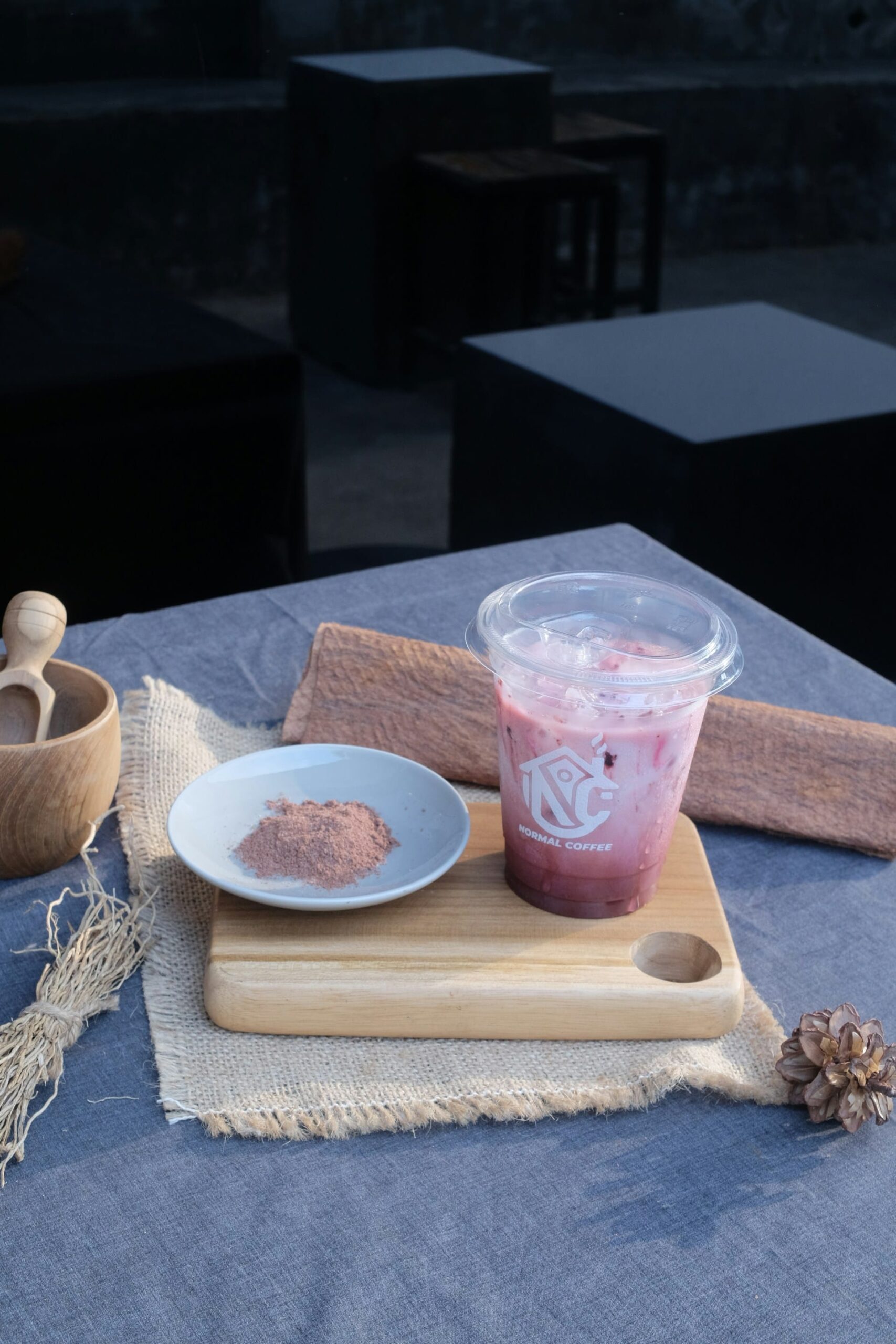 Drink cups and trays