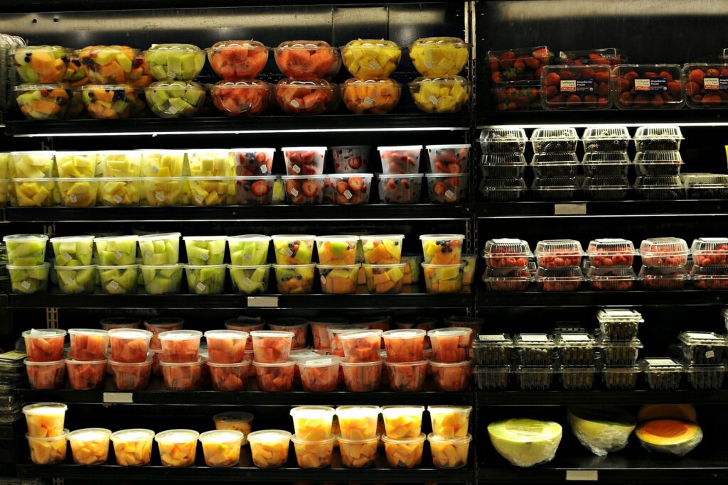 Clamshell containers are commonly used in large supermarkets and retail chains