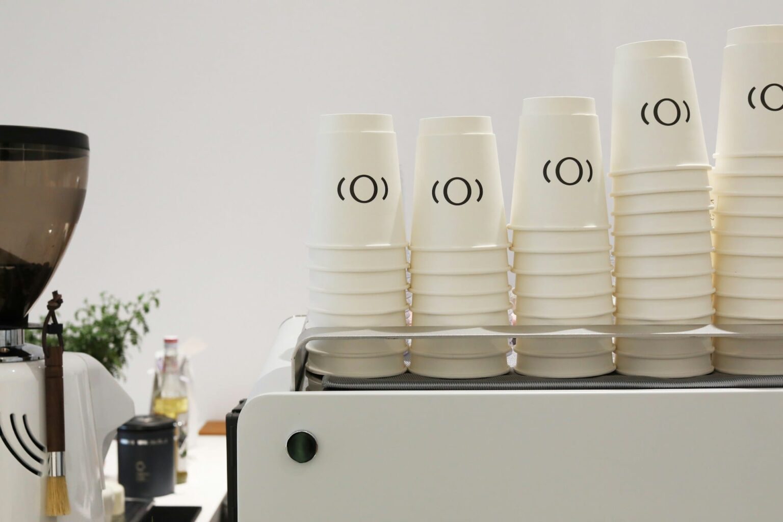 What Are the Best Disposable Cups for Hot vs. Cold Drinks? - Reliancepak