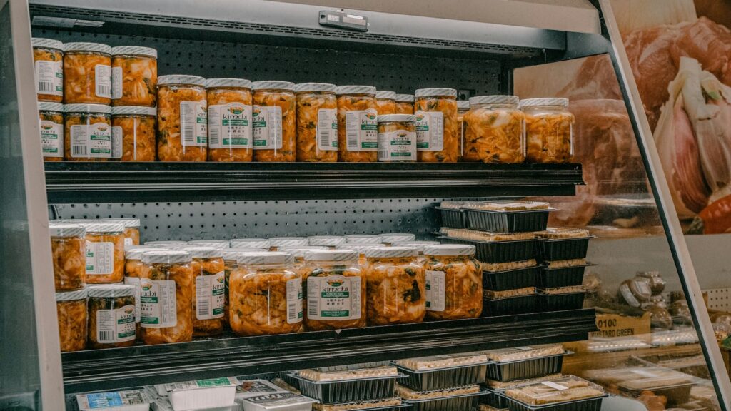 Blister trays commonly used for food delivery packaging